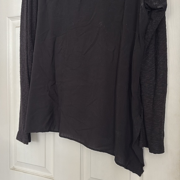 Left Of Center Mixed Media Asymmetrical Hem Shirt, XL, GUC - Picture 5 of 8